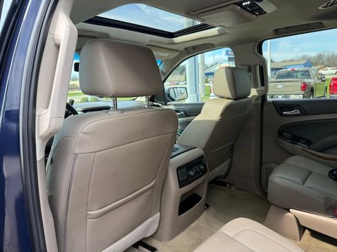 Used 2018 Chevrolet Suburban Premier image 20