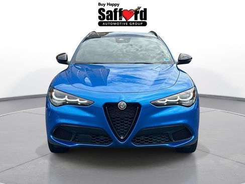 Used 2024 Alfa Romeo Stelvio AWD image 8