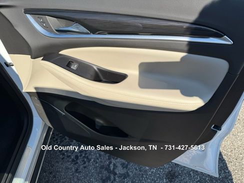 Used 2020 Buick Enclave Essence image 34