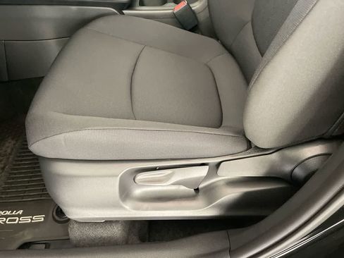 New 2026 Toyota Corolla Cross LE image 12