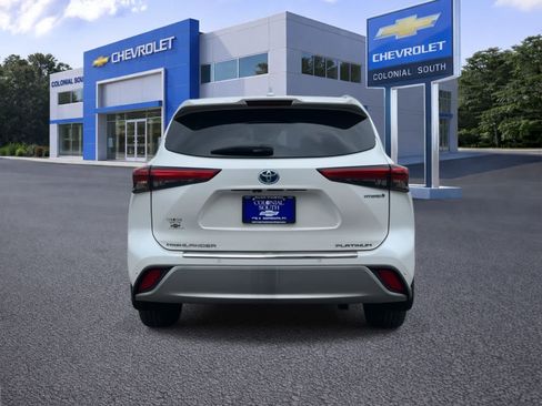 Used 2020 Toyota Highlander Platinum image 5