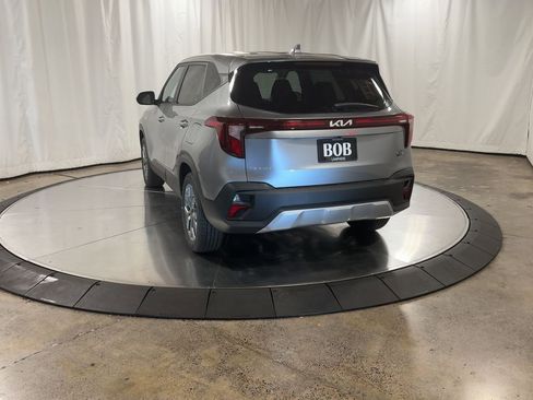 New 2026 Kia Seltos LX image 7