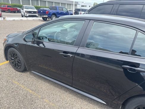 Used 2024 Toyota Corolla LE FWD image 15
