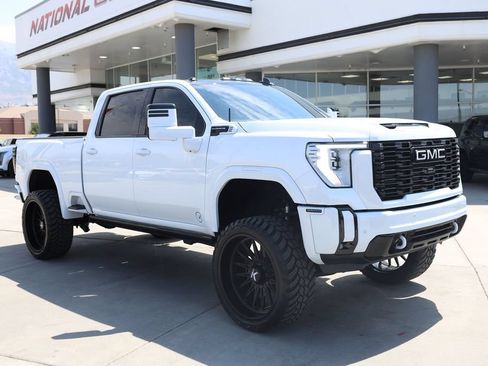 Used 2026 GMC Sierra 3500 Denali Ultimate AWD/4WD image 8
