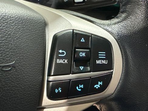 Used 2021 Ford Explorer XLT image 6