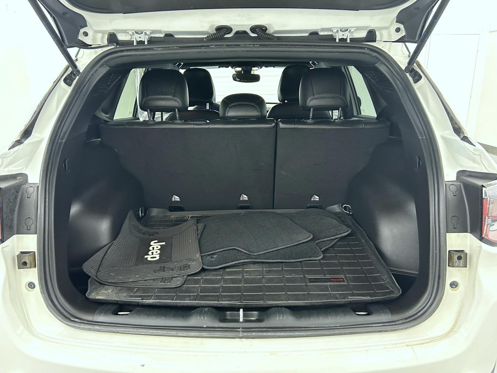Certified 2024 Jeep Compass Limited AWD/4WD image 22