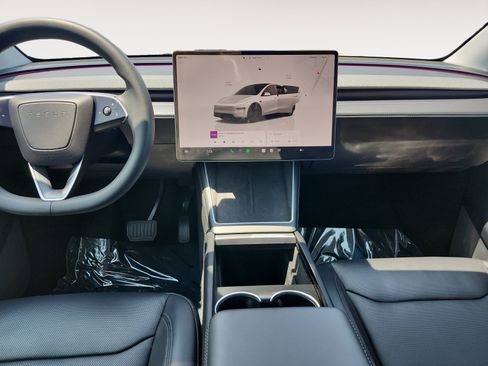 Used 2026 Tesla Model Y Long Range AWD/4WD image 11
