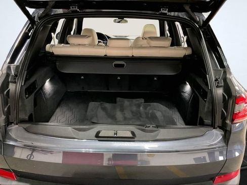Used 2022 BMW X5 xDrive40i w/ Premium Package image 5