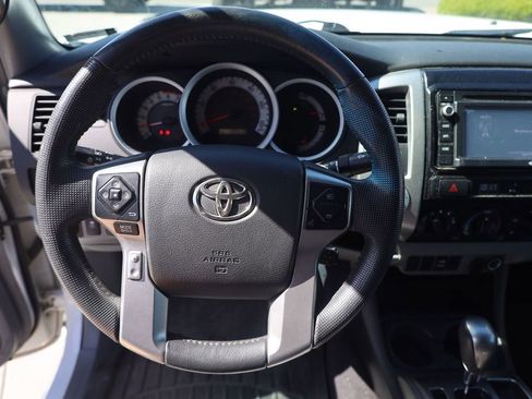 Used 2014 Toyota Tacoma 4x4 Double Cab w/ SR5 Package image 13
