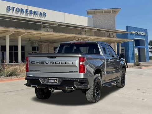 Used 2023 Chevrolet Silverado 1500 Custom Trail Boss w/ LPO, Dark Essentials Package image 5