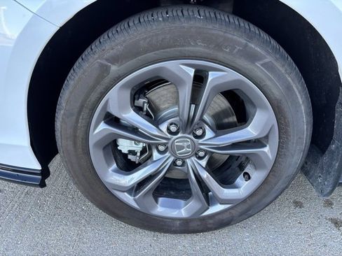 Certified 2025 Honda Accord EX-L image 9