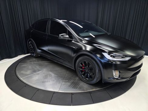 Used 2021 Tesla Model X Performance image 14