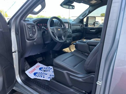 Used 2025 Chevrolet Silverado 2500 W/T AWD/4WD image 14
