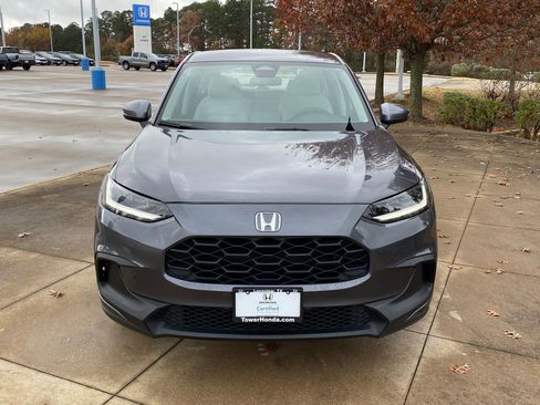 Used 2024 Honda HR-V LX image 2