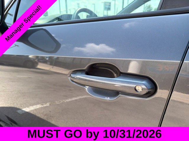 Used 2022 Toyota RAV4 XLE Premium FWD image 15