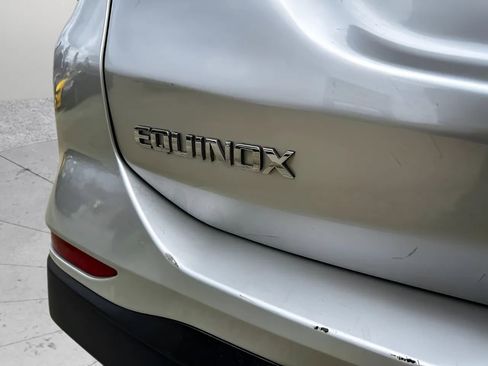 Used 2019 Chevrolet Equinox LS w/ LS Convenience Package image 16