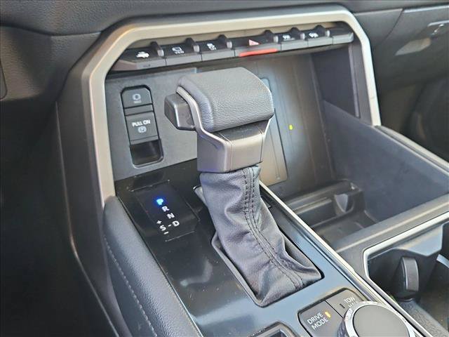 Used 2023 Toyota Tundra Limited AWD/4WD image 12