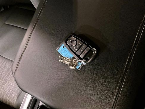 Certified 2023 Ford F350 XLT w/ Black Appearance Package image 28