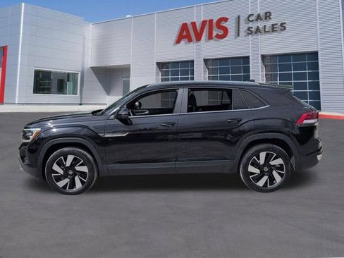 Used 2025 Volkswagen Atlas Cross Sport SE FWD image 10