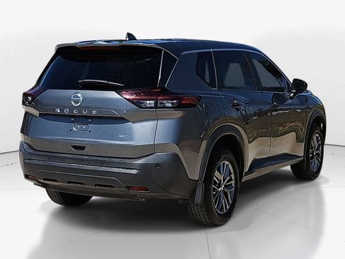 Used 2021 Nissan Rogue S image 8