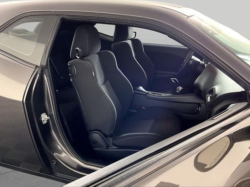 Used 2020 Dodge Challenger R/T RWD image 8