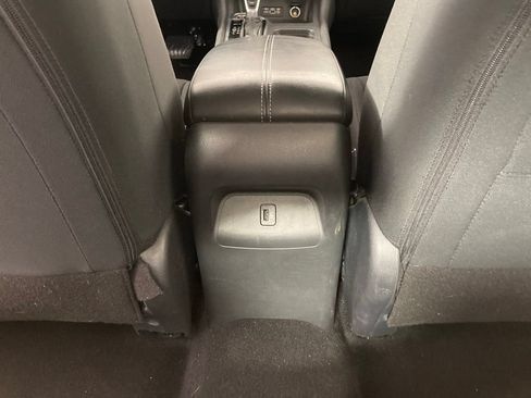 Used 2025 Nissan Sentra SV FWD image 16