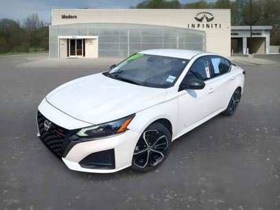 Used 2025 Nissan Altima 2.5 SR