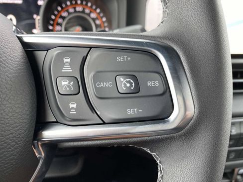 New 2026 Jeep Wrangler Unlimited Sahara w/ Whitecap Package AWD/4WD image 18