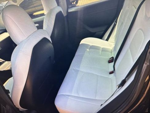 Used 2022 Tesla Model 3 Long Range AWD/4WD image 7