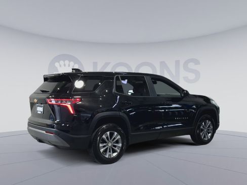 Used 2025 Chevrolet Equinox LT image 11