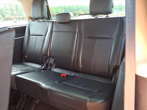 Used 2022 Ford Expedition XLT AWD/4WD image 23