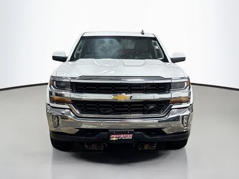Used 2018 Chevrolet Silverado 1500 LT w/ LT Convenience Package AWD/4WD image 2