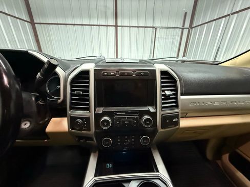Used 2021 Ford F350 Lariat w/ Lariat Value Package image 17