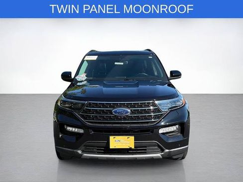 Certified 2023 Ford Explorer XLT w/ Equipment Group 202A AWD/4WD image 2