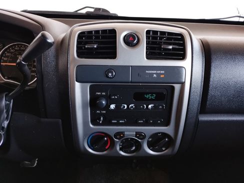 Used 2011 Chevrolet Colorado LT RWD image 30