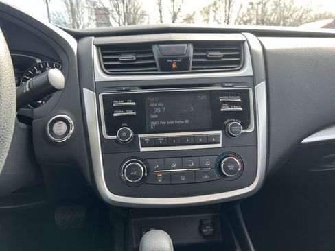 Used 2018 Nissan Altima 2.5 S image 18