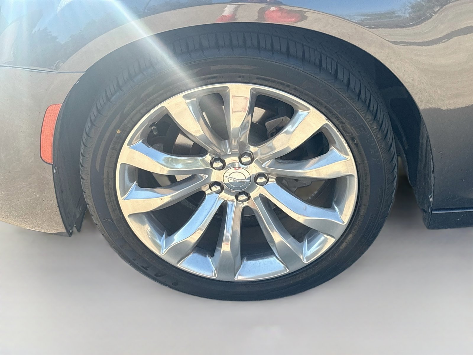 Used 2019 Chrysler 300 Touring w/ Chrome Appearance Package RWD image 27