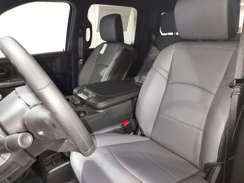 New 2026 RAM 2500 Tradesman AWD/4WD image 17