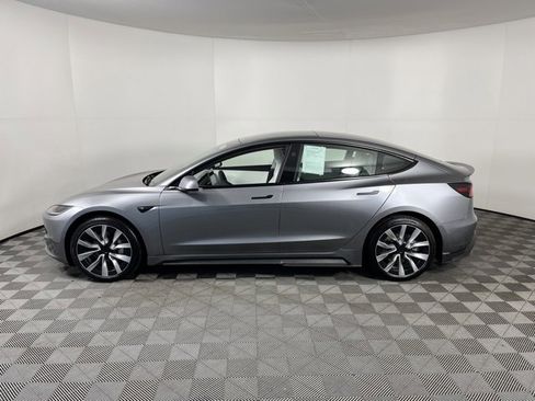 Used 2025 Tesla Model 3 Long Range image 4