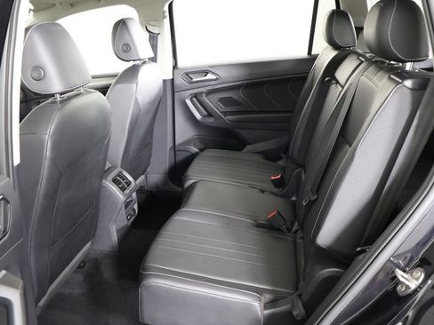 Used 2022 Volkswagen Tiguan SE FWD image 33