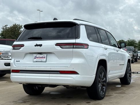 New 2026 Jeep Grand Cherokee L Limited AWD/4WD image 8