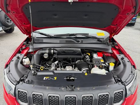 Used 2023 Jeep Compass Trailhawk w/ Sun and Sound Group AWD/4WD image 17