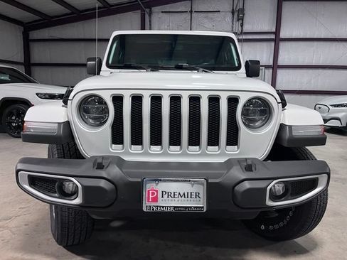 Used 2021 Jeep Wrangler Unlimited Sahara w/ Uconnect 4C Nav & Sound Group AWD/4WD image 10