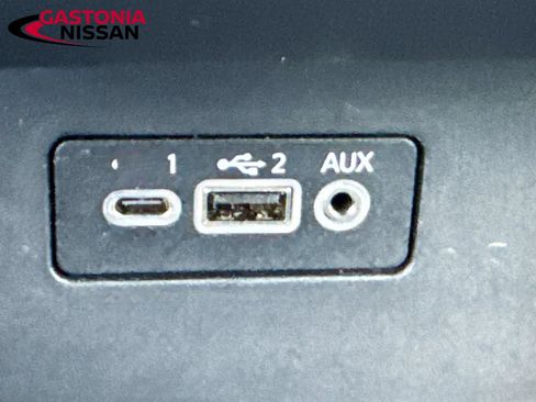 Used 2025 Nissan Altima 2.5 SV FWD image 26