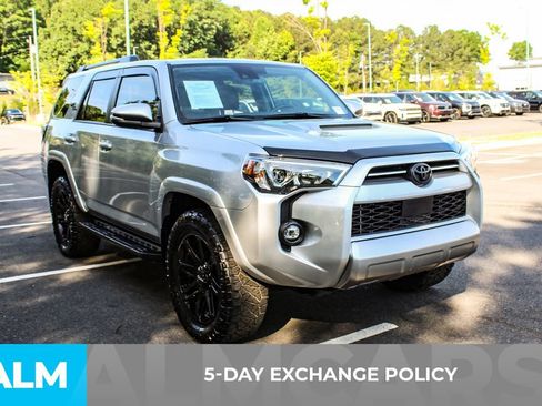 Used 2023 Toyota 4Runner TRD Off-Road Premium w/ Moonroof Package AWD/4WD image 4