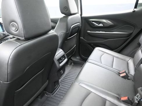 Used 2024 GMC Terrain SLT w/ Infotainment Package II AWD/4WD image 24