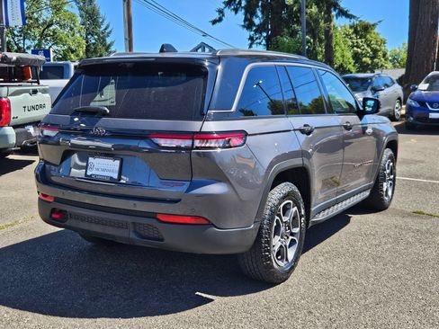 Used 2022 Jeep Grand Cherokee Trailhawk w/ Luxury Tech Group III AWD/4WD image 5
