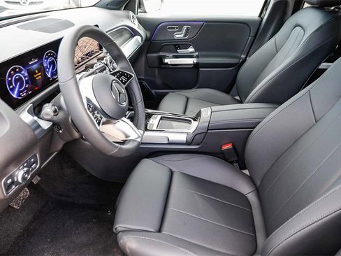 New 2025 Mercedes-Benz EQB 300 4MATIC image 19