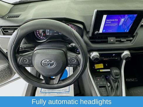Used 2024 Toyota RAV4 XLE w/ Convenience Package image 12