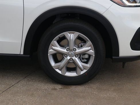 New 2025 Honda HR-V LX image 5